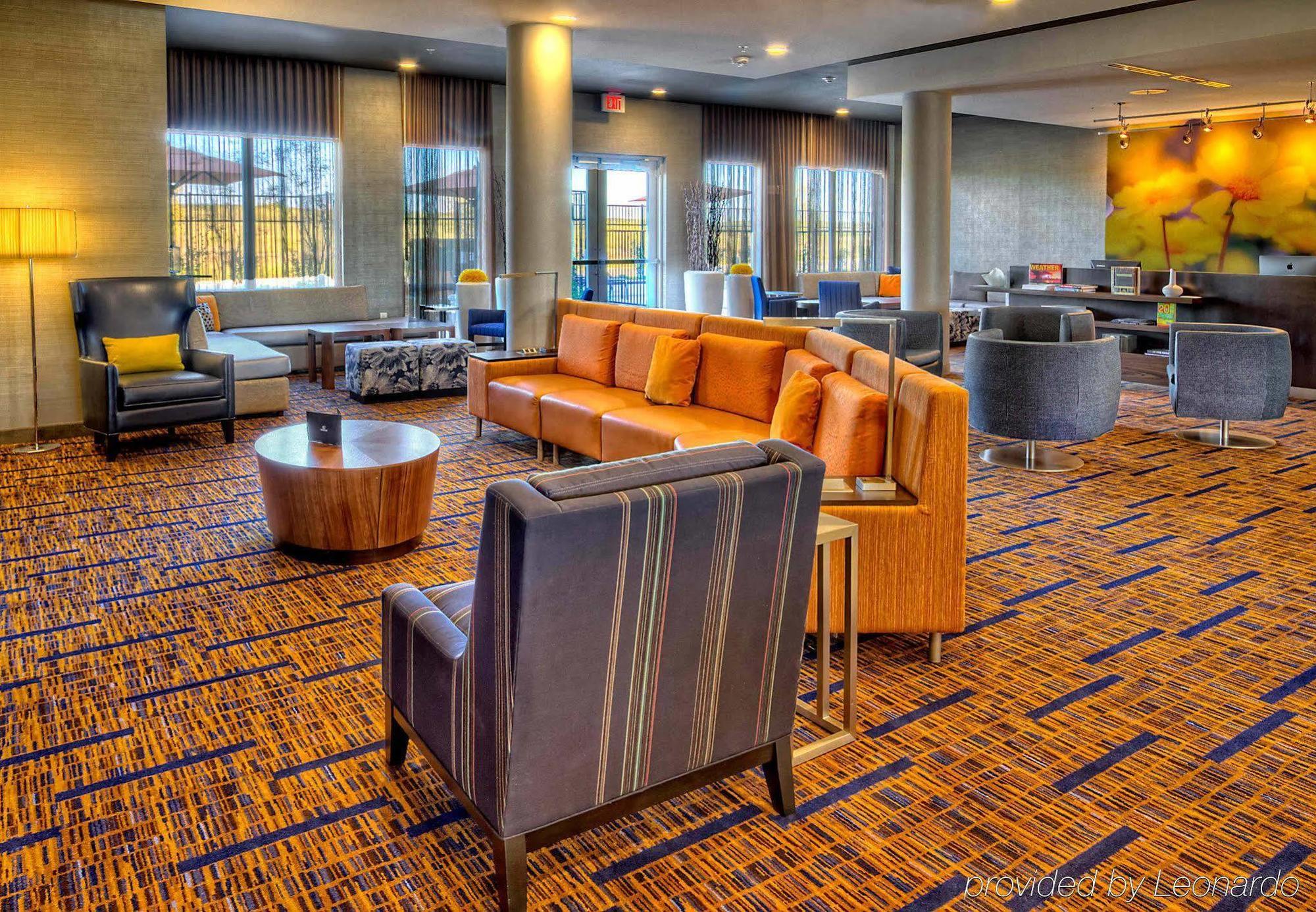 Courtyard By Marriott San Marcos Hotel Exterior photo